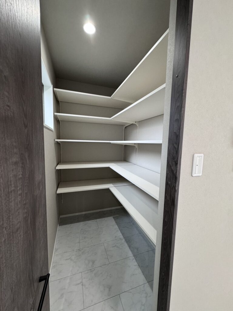 コンパクトでも広々過ごせるお家 の施工写真 7