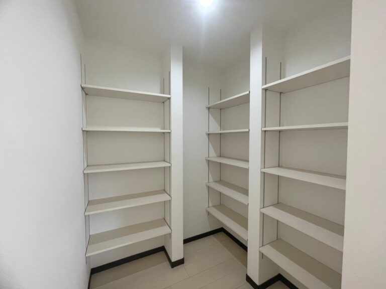 収納も動線もこだわった住みやすいお家 の施工写真 5
